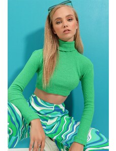Trend Alaçatı Stili Ženska zelena dolčevita Corduroy Osnovna bluza za tijelo usjeva