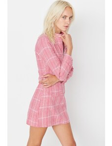 Trendyol ružičasti patentni zatvarač i džepna detaljna haljina od tvida