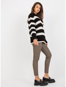 Fashionhunters Black and ecru knitted oversize sweater with braids