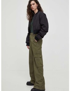 Pamučne hlače Levi's BAGGY CARGO boja: zelena, ravni kroj, srednje visoki struk