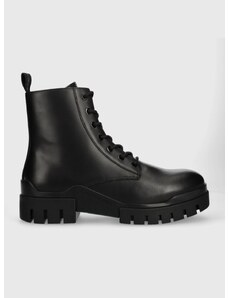 Kožne cipele Calvin Klein Jeans TRANSP COMBAT MID LACEUP LTH za muškarce, boja: crna, YM0YM00755
