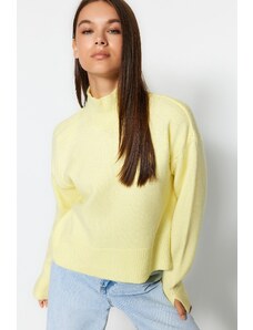 Trendyol žuti osnovni mekani teksturirani stojeći ovratnik s prorezom na krajevima rukava, džemper od pletenine