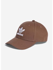 Pamučna kapa sa šiltom adidas Originals boja: smeđa, s aplikacijom, IB9970.M-brown