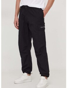 Pamučne hlače Calvin Klein Jeans boja: crna, cargo kroj