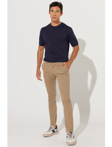 AC&Co / Altınyıldız Classics Men's Camel Canvas Slim Fit Slim Fit Side Pockets Flexible Chino Trousers.