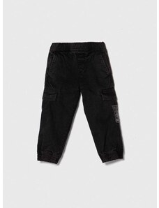 Dječje pamučne hlače Guess boja: crna, bez uzorka