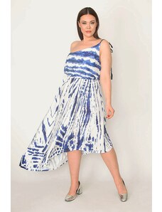 Şans Women's Plus Size Saks One-Shoulder Tie-Down Waist Pleated Skirt With Moving Tie-Dye Patterned Dress.