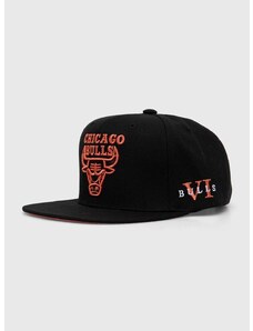 Pamučna kapa sa šiltom Mitchell&Ness NBA CHICAGO BULLS boja: crna, s aplikacijom