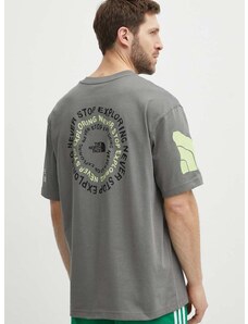 Pamučna majica The North Face za muškarce, boja: siva, s tiskom, NF0A87F60UZ1
