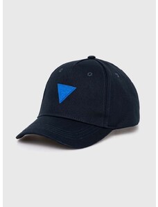 Pamučna kapa sa šiltom za bebe Guess boja: tamno plava, s aplikacijom