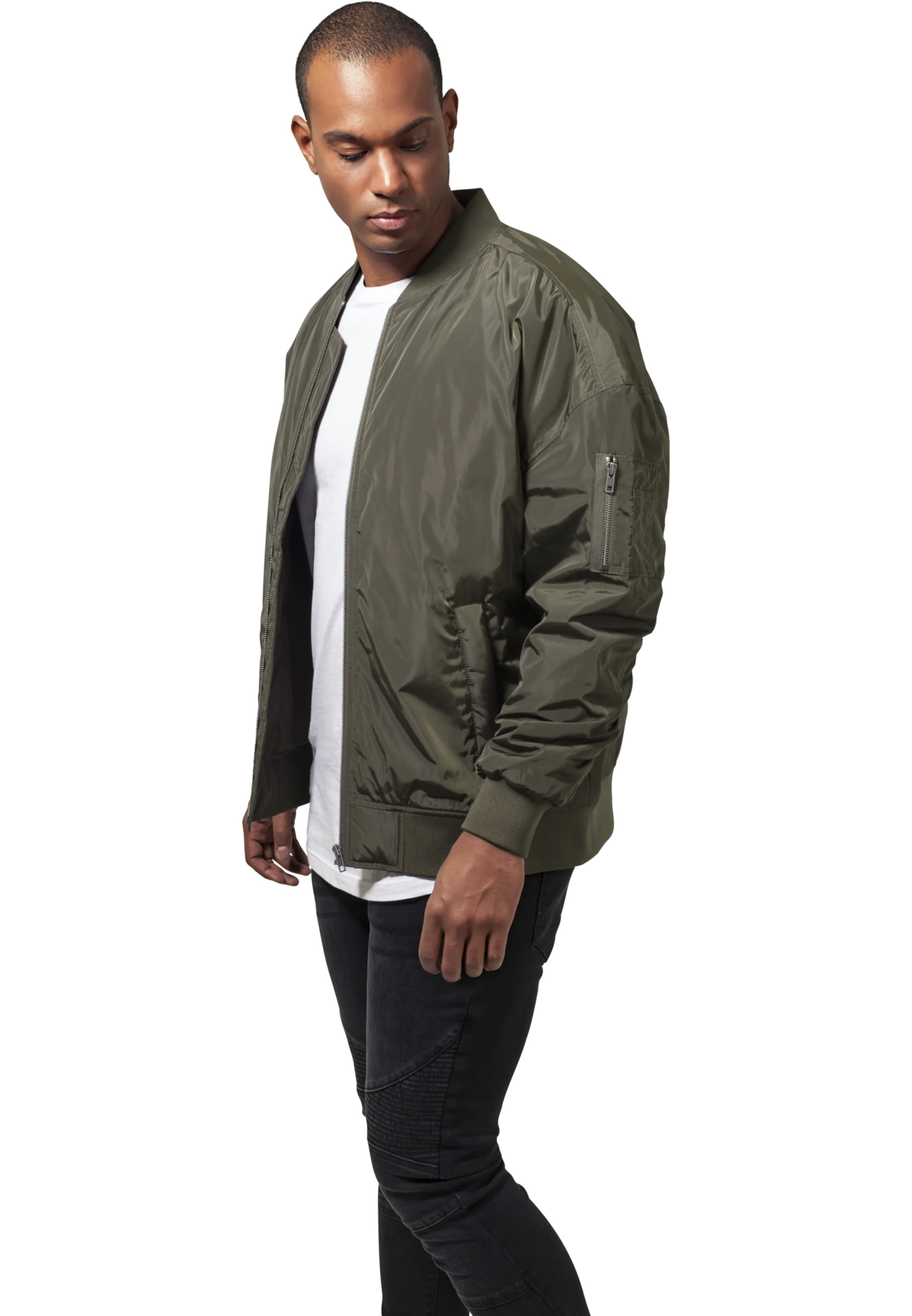 Urban Classics Prijelazna jakna maslinasta