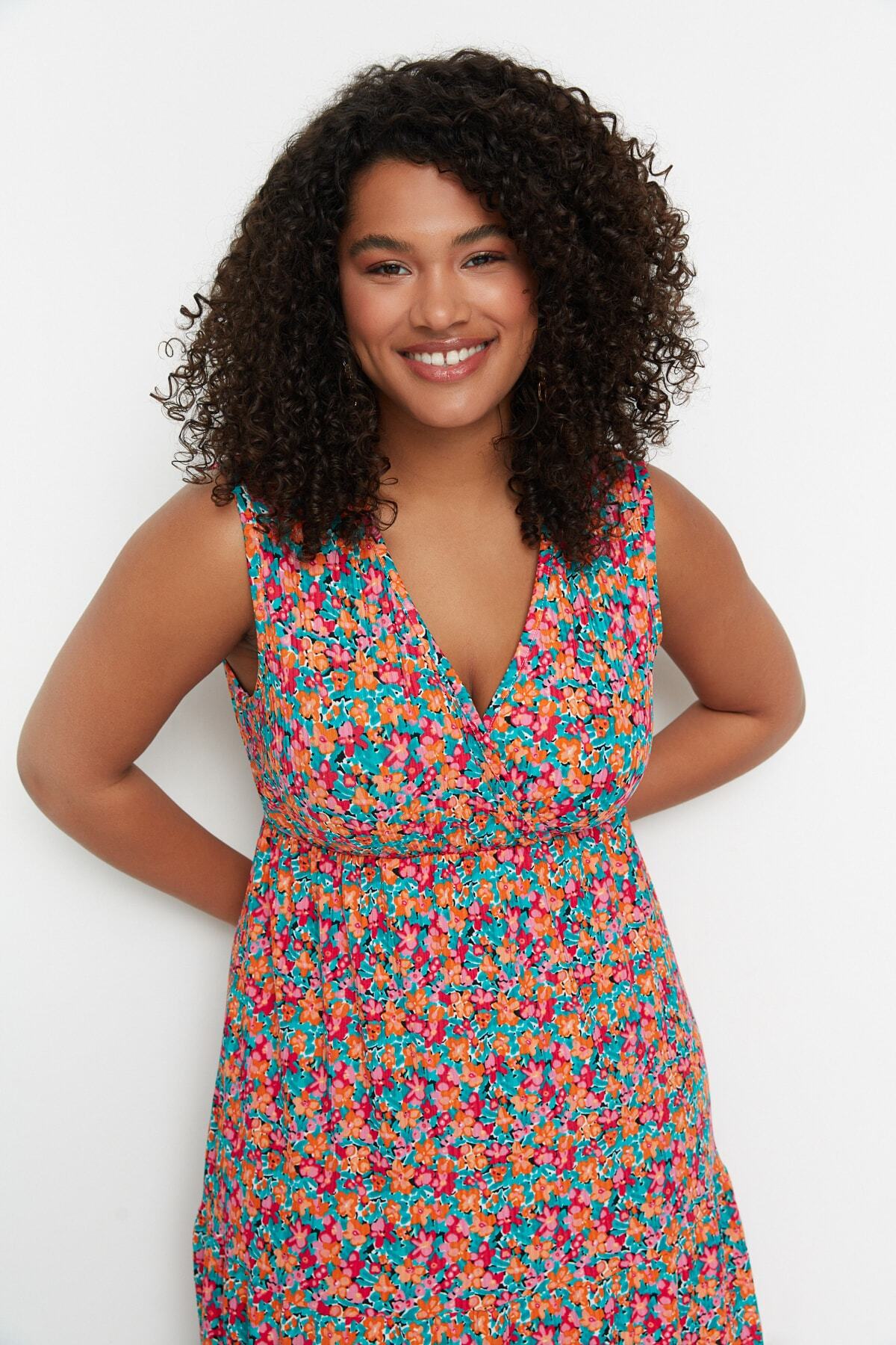 Trendyol krivulja Raznobojna A-linija cvjetni uzorak pletena haljina