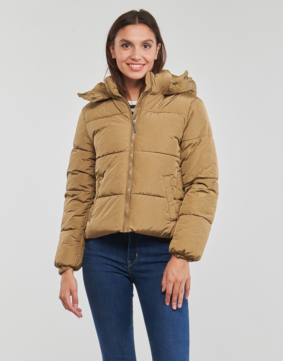 Only Pernate jakne ONLCALLIE FITTED PUFFER JACKET CC OTW Only