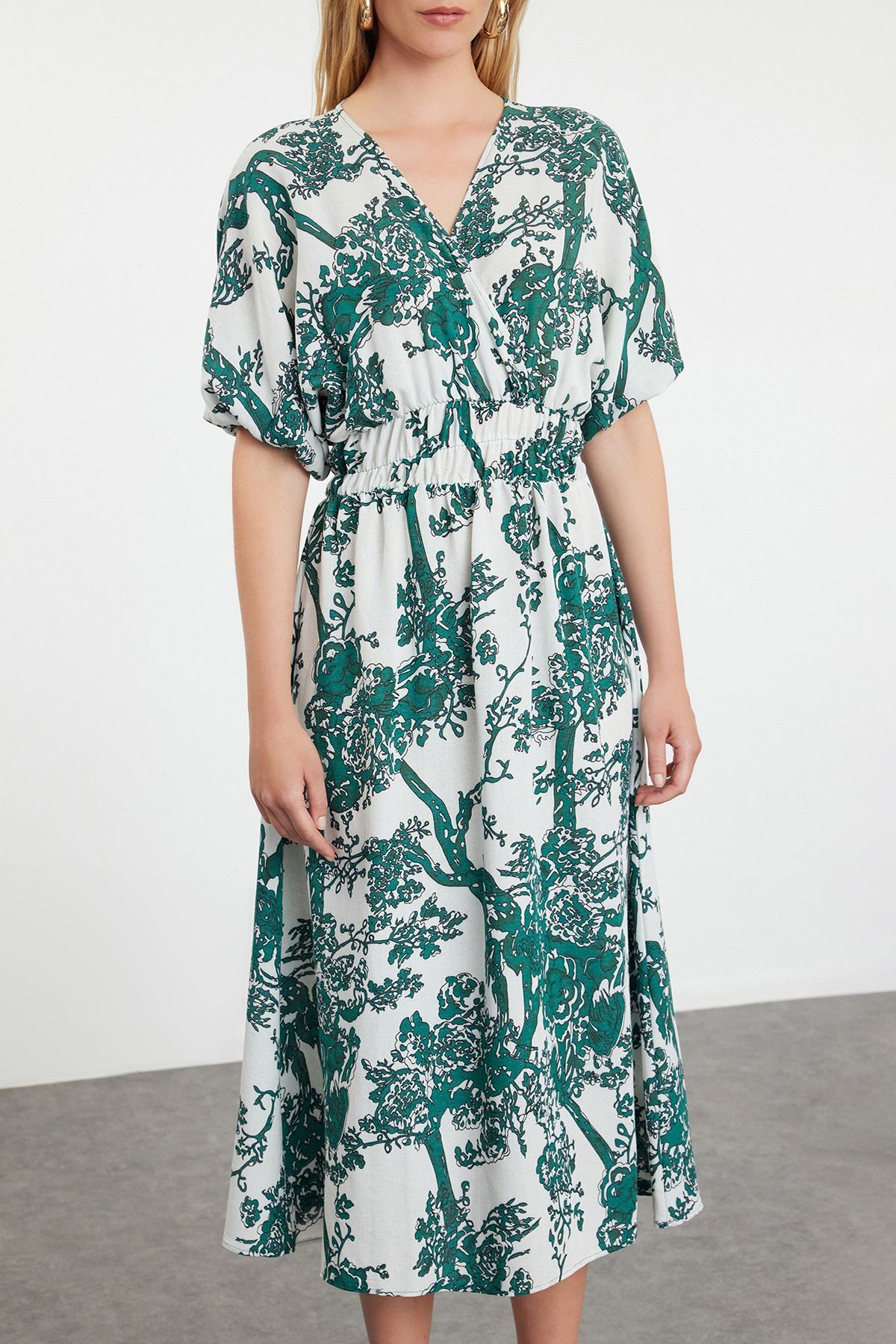 Trendyol Green Floral A-Line Double-Breasted Midi Woven Dress