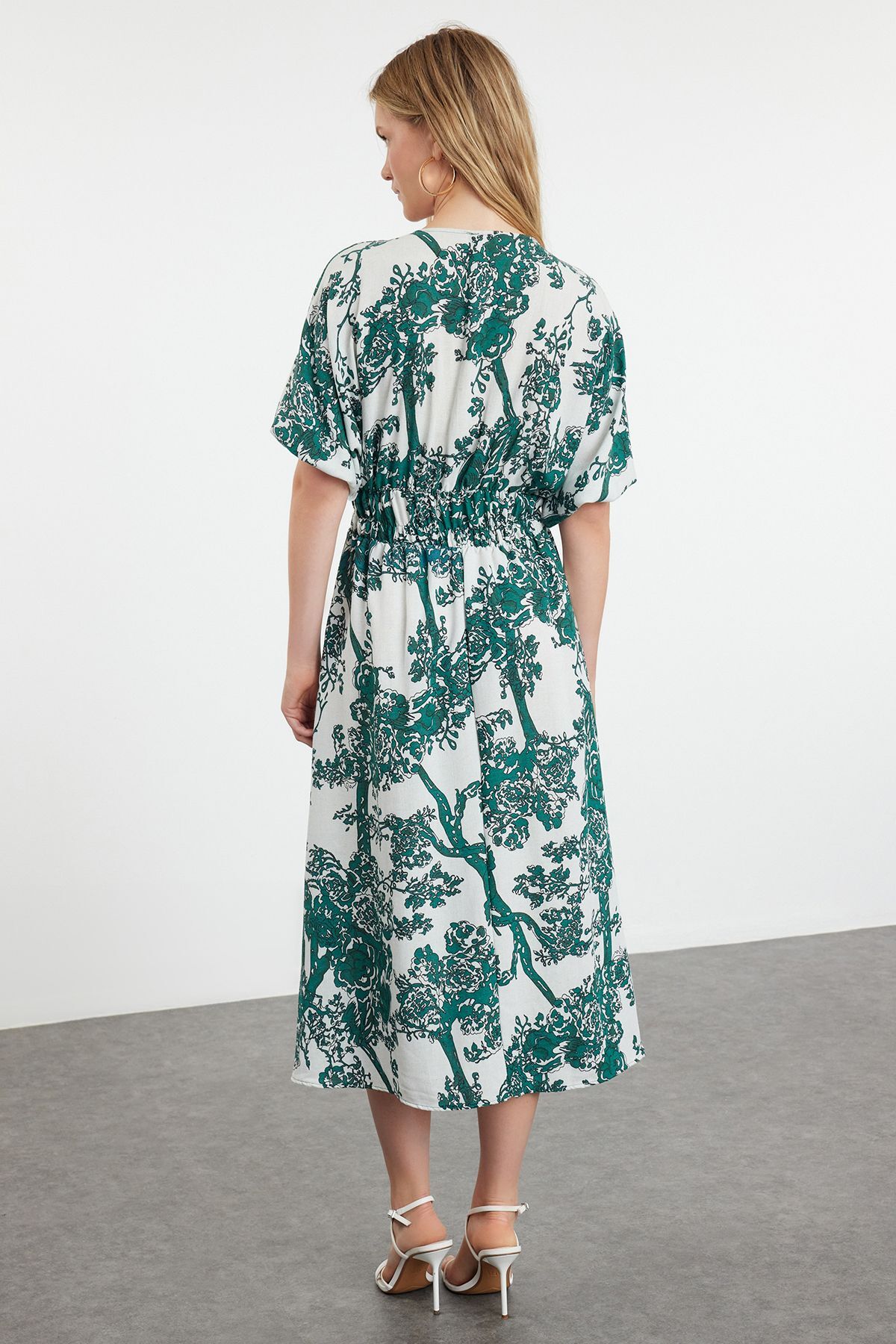 Trendyol Green Floral A-Line Double-Breasted Midi Woven Dress