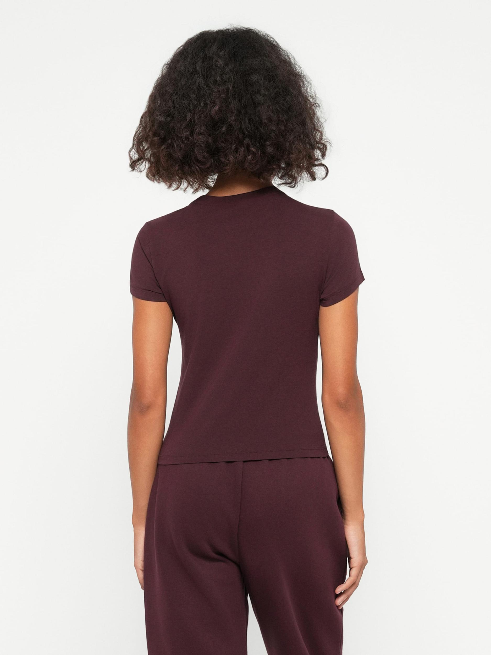 Nike Sportswear Majica 'Chill' burgund