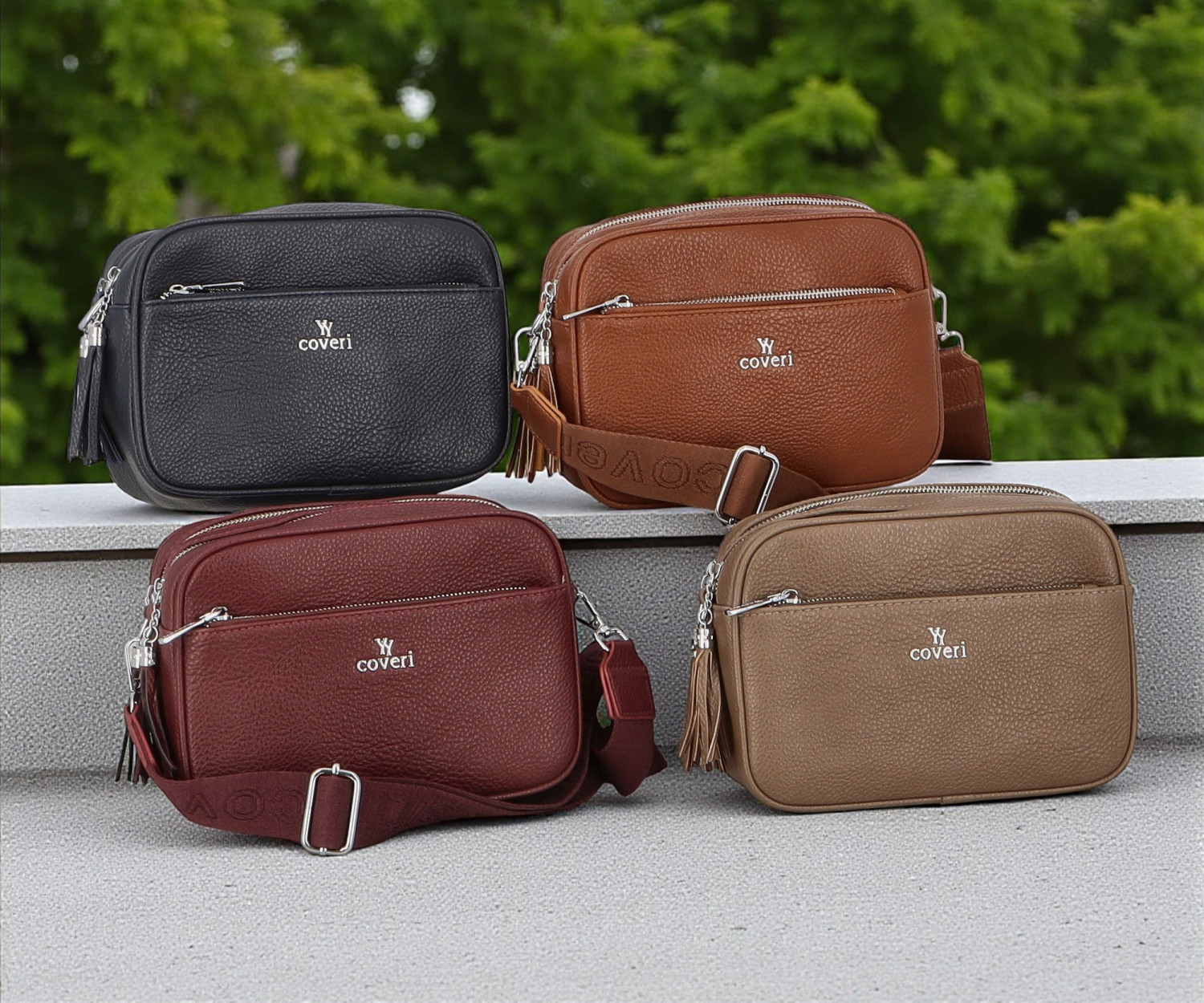 Coveri Moderna mala ženska torba preko tijela od umjetne kože Kirikay, crna