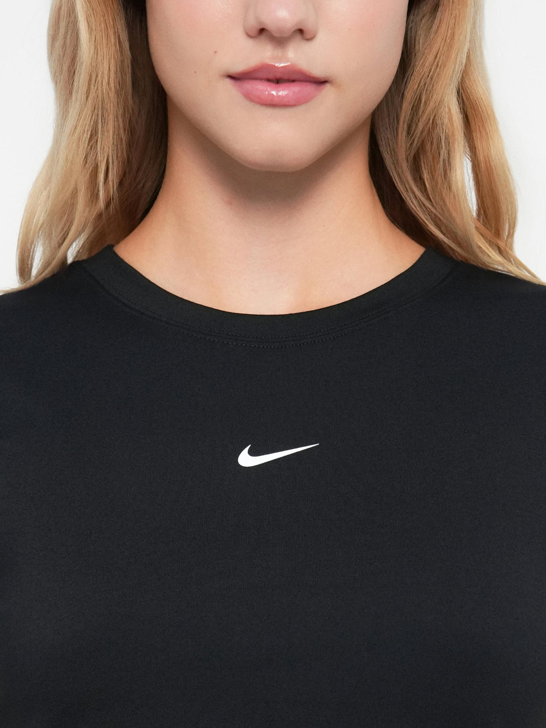 Nike Sportswear Majica crna