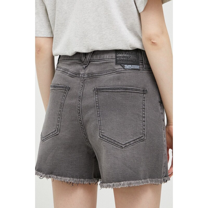 Traper kratke hlače Volcom za žene, boja: siva, glatki materijal, visoki struk