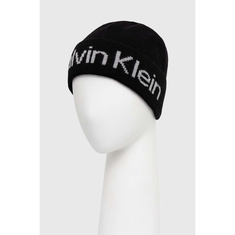 Kapa s dodatkom vune Calvin Klein boja: crna