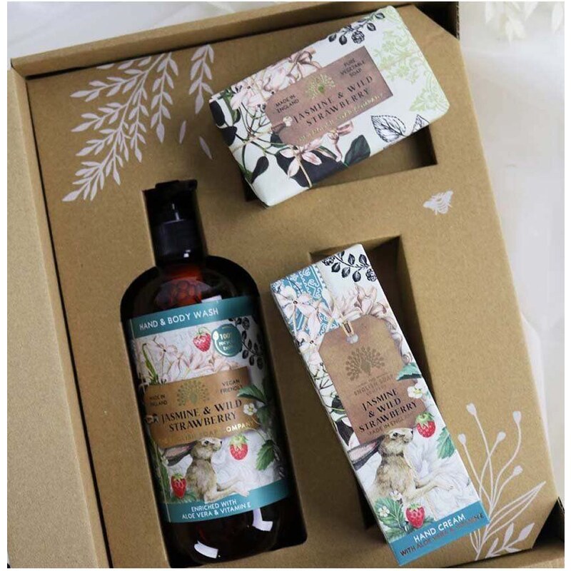 Set: sapun, krema za ruke i gel za tuširanje The English Soap Company Jasmine and Wild Strawberry 3-pack