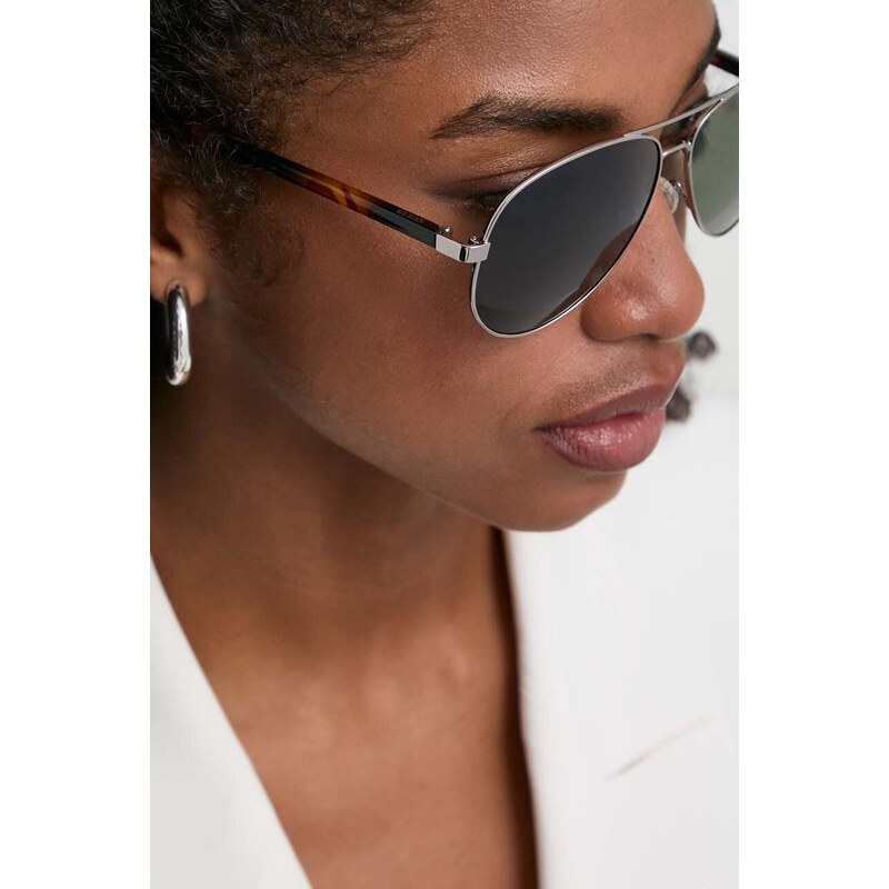 Sunčane naočale Guess boja: srebrna
