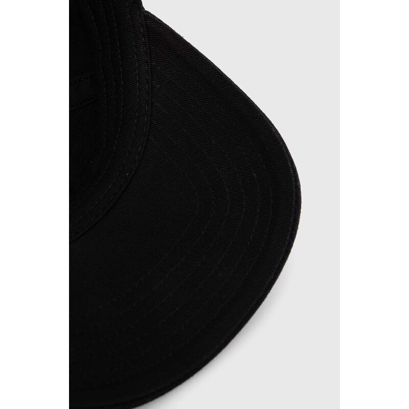Pamučna kapa sa šiltom Peak Performance boja: crna, s aplikacijom