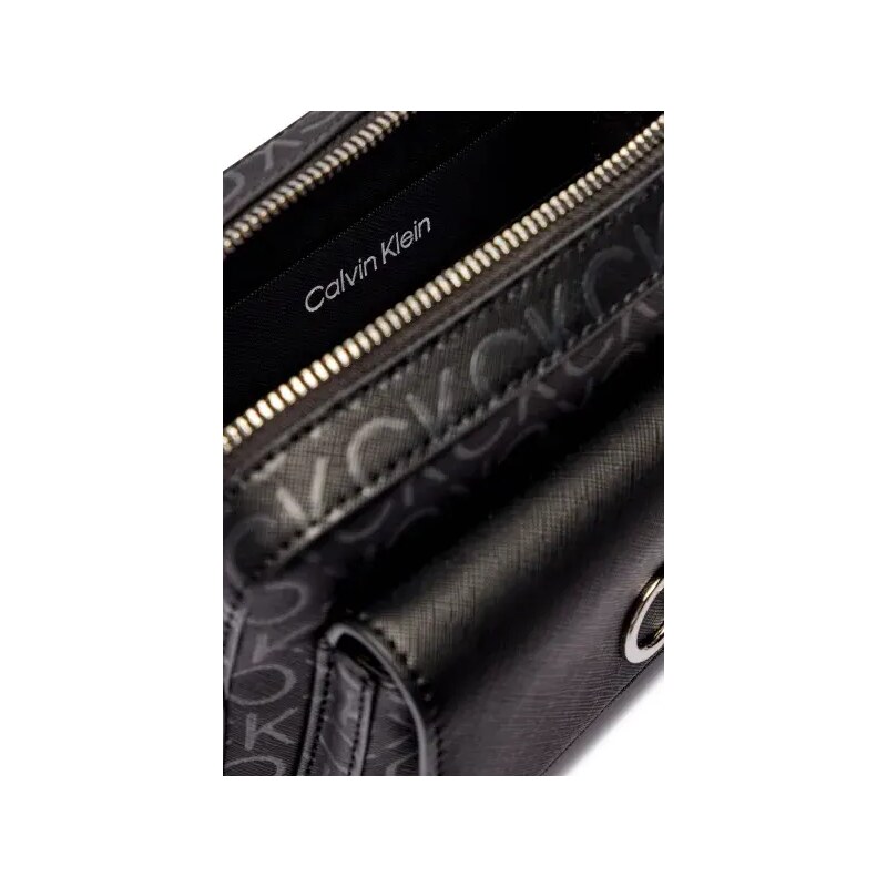 Calvin Klein Poštarska torba RE-LOCK CAMERA