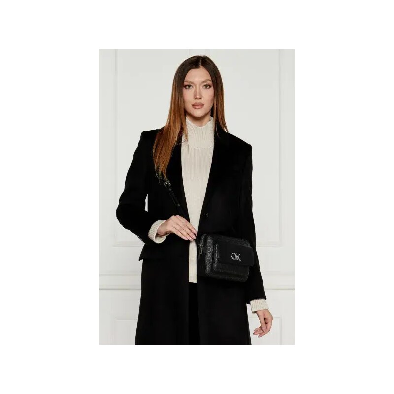 Calvin Klein Poštarska torba RE-LOCK CAMERA