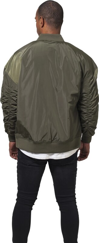 Urban Classics Prijelazna jakna maslinasta