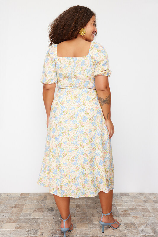 Trendyol krivulja Raznobojna haljina s cvjetnim printom