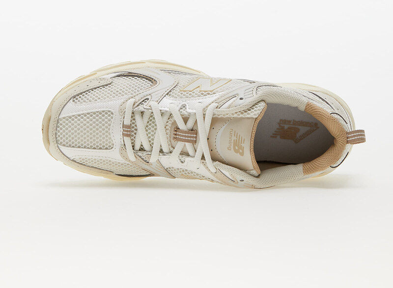 New Balance 530 Beige