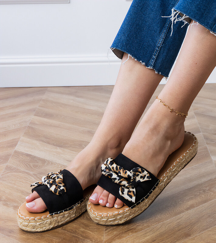 Gemre Black espadrille flip-flops with a bow Kartis