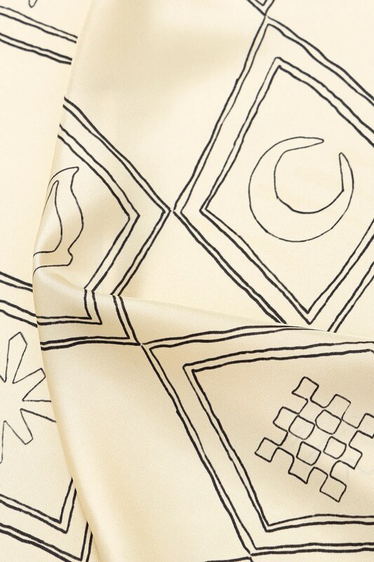 Svilena marama Nanushka