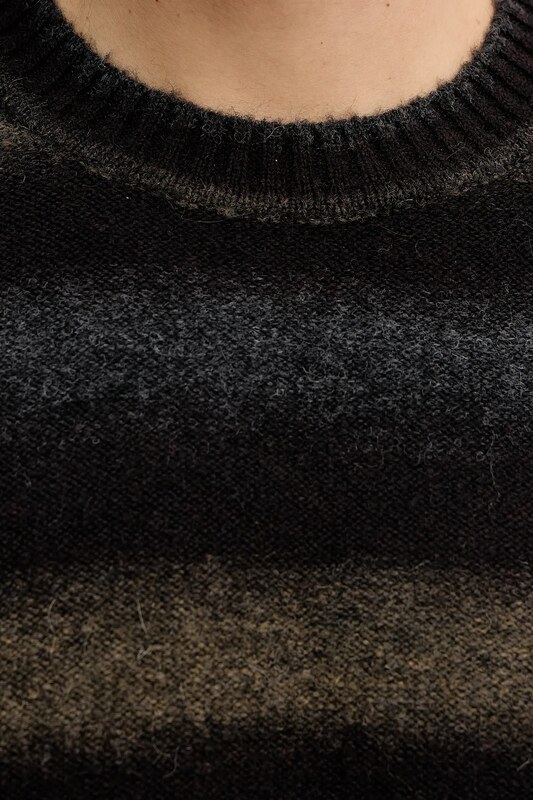 Pulover s dodatkom vune United Colors of Benetton