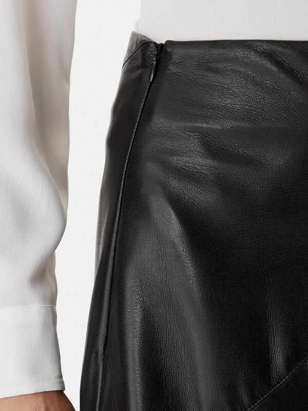 Suknja od imitacije kože BOSS