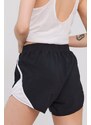 Kratke hlače za trčanje Under Armour Fly-by 2.0 za žene, boja: crna, glatki materijal, srednje visoki struk