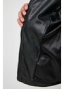 Rokerica Guess za žene, boja: crna, za prijelazno razdoblje